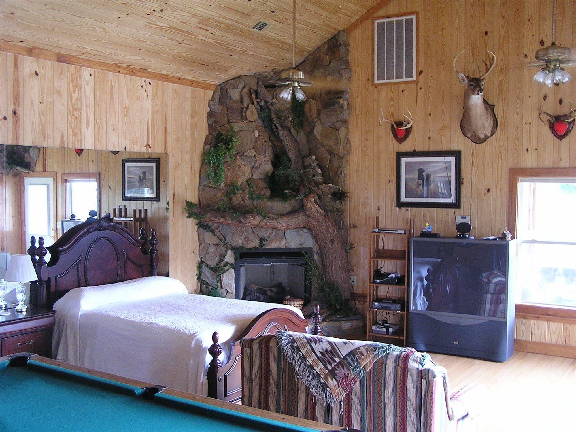 Shalom House Bed And Breakfast Tifton Esterno foto
